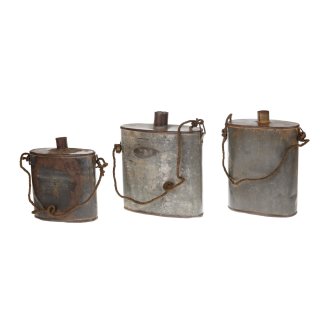 Vintage Metall Wasserkanne sortiert
