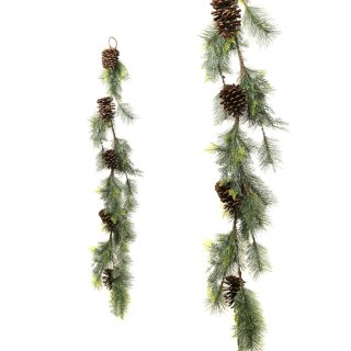 Girlande mit Pinienzapfen